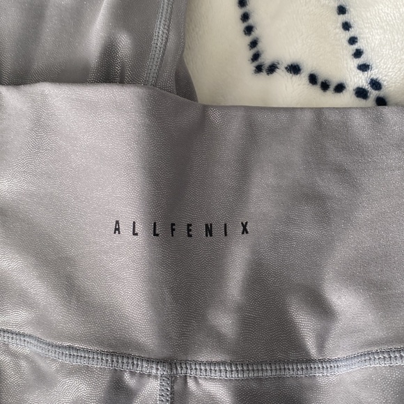 NWOT All-Fenix Set - Picture 4 of 7